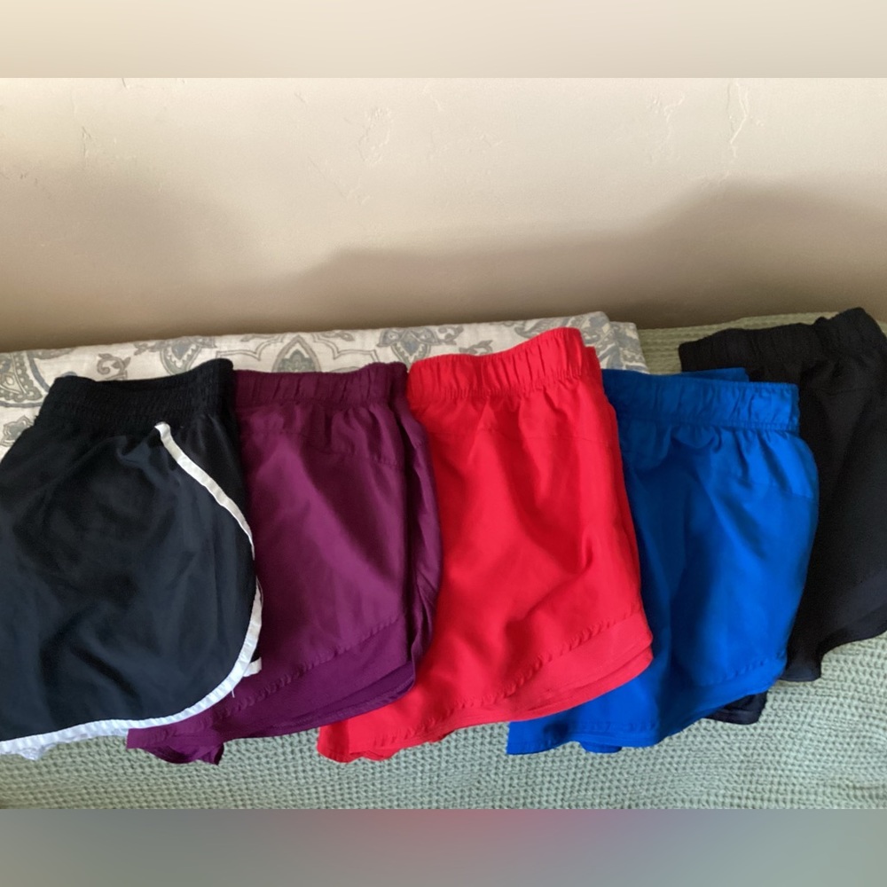 Running shorts bundle with elastic underwear liners